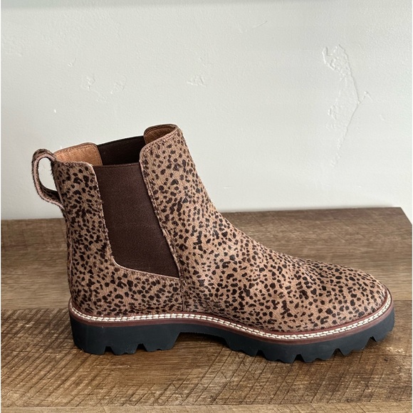 NWOT MADEWELL The Citywalk Lugsole Chelsea
Boot in Calf Size 8.5 - Picture 4 of 13